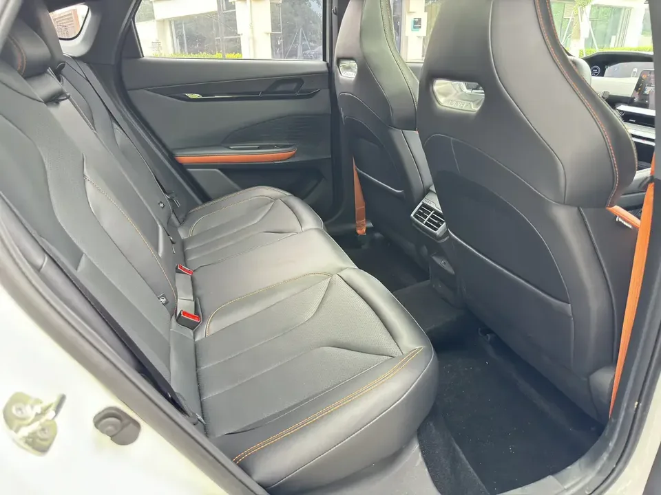 Changan UNI-V Changan UNI-V 2022 1.5T Premium 2022 — миниатюра 3