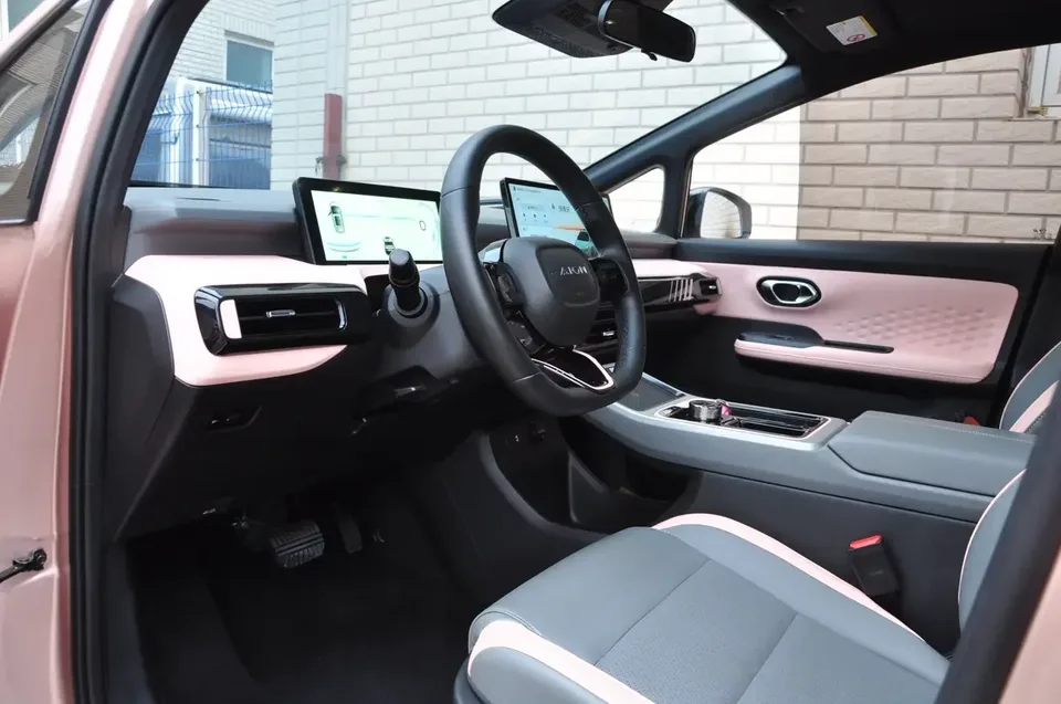 AION Y AION Y 2022 70 Intelligent Driving Edition Lithium Iron Phosphate 2022 — thumbnail 3