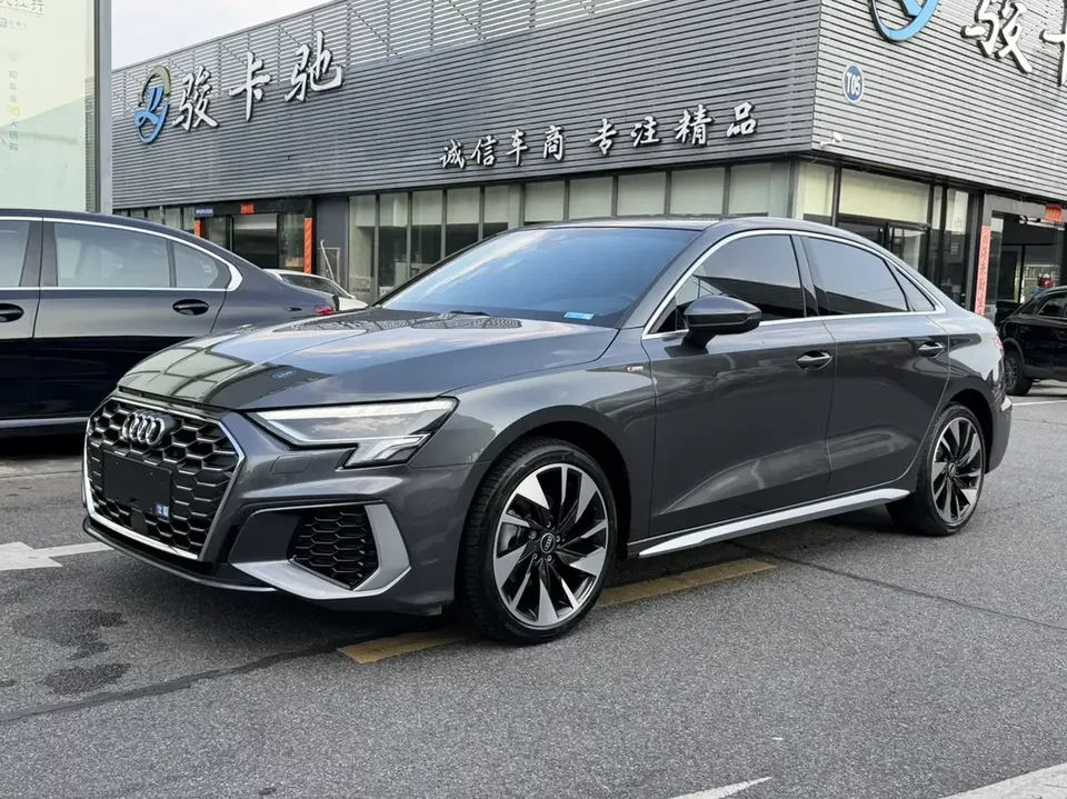 Audi A3 Audi A3 2023 A3L Limousine 35 TFSI Stylish Sports 2023 — фото 1, купить с доставкой в Москву