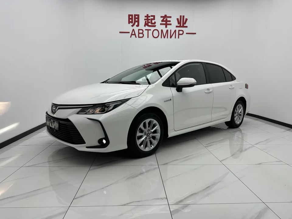 Toyota Corolla Corolla 2021 Dual Engine 1.8L E-CVT Elite Edition 2022 — photo 1, buy with delivery to Moscow