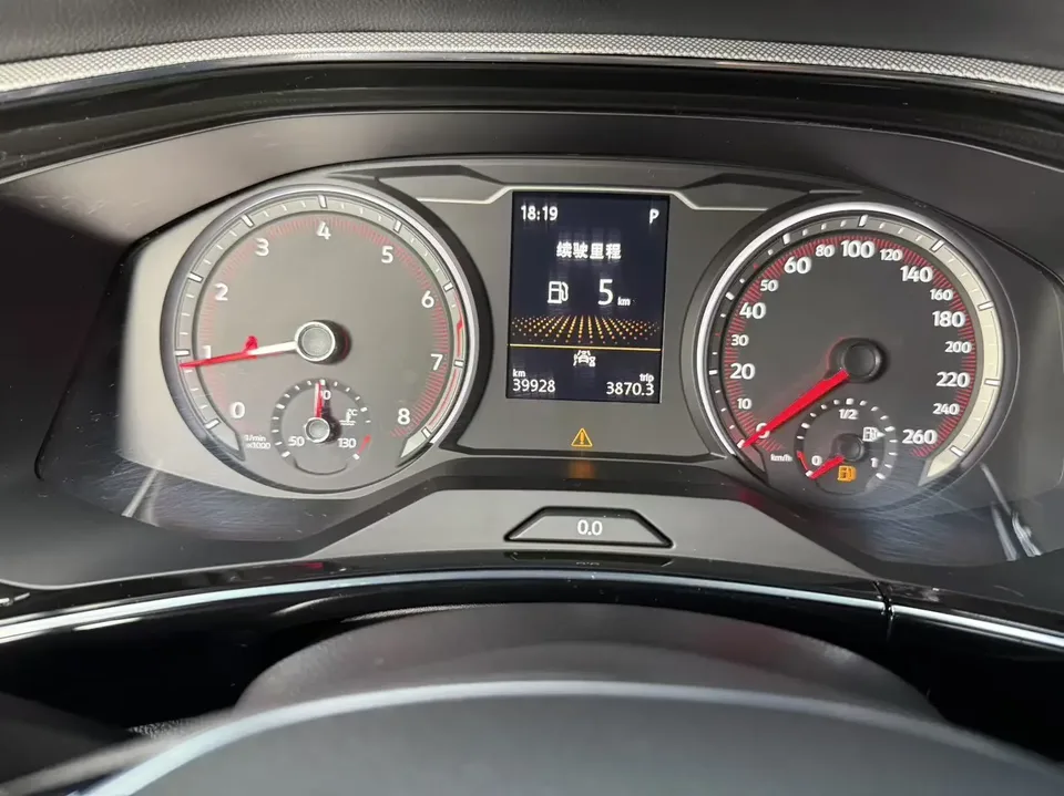 Volkswagen Tayron Tanyue 2022 280TSI 2WD Luxury Smart Edition 2022 — миниатюра 4
