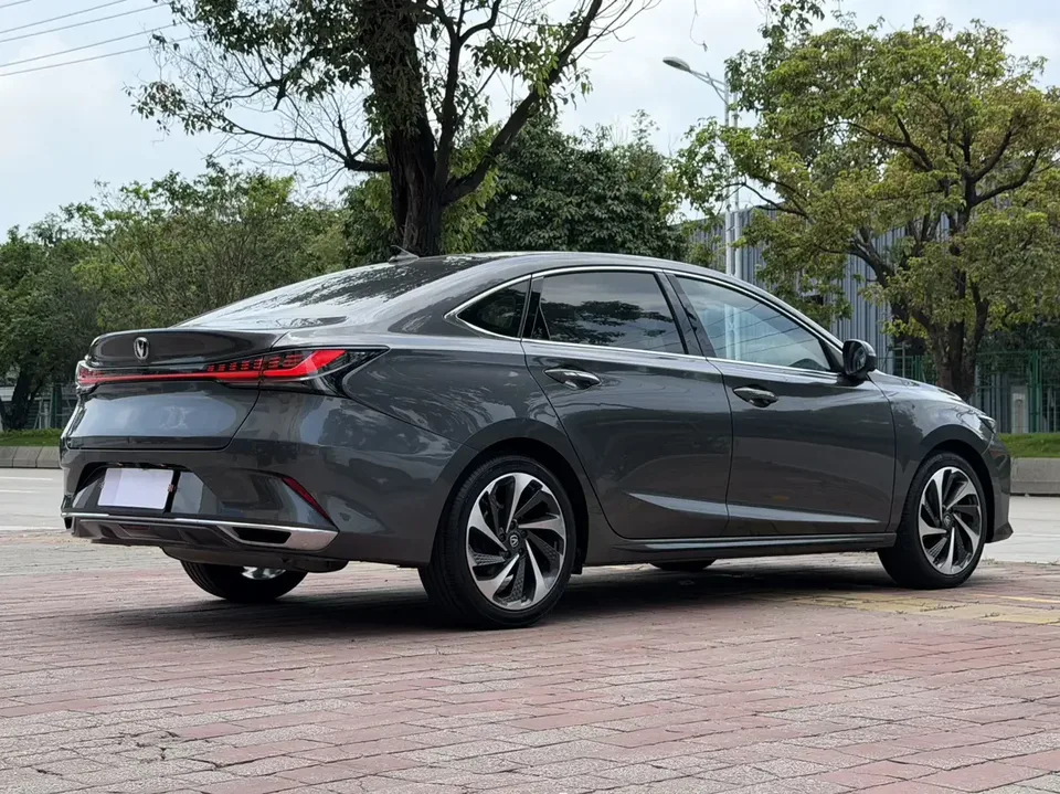 Changan Ruicheng PLUS Ruicheng PLUS 2023 1.5T DCT Pilot 2024 — thumbnail 2