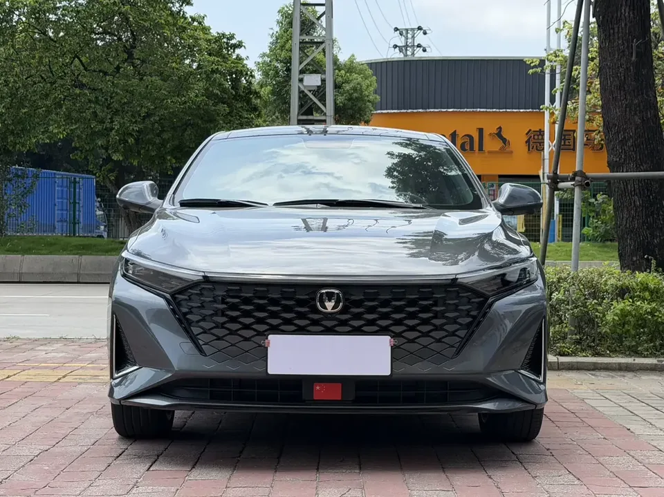 Changan Ruicheng PLUS Ruicheng PLUS 2023 1.5T DCT Pilot 2024 — photo 1, buy with delivery to Moscow