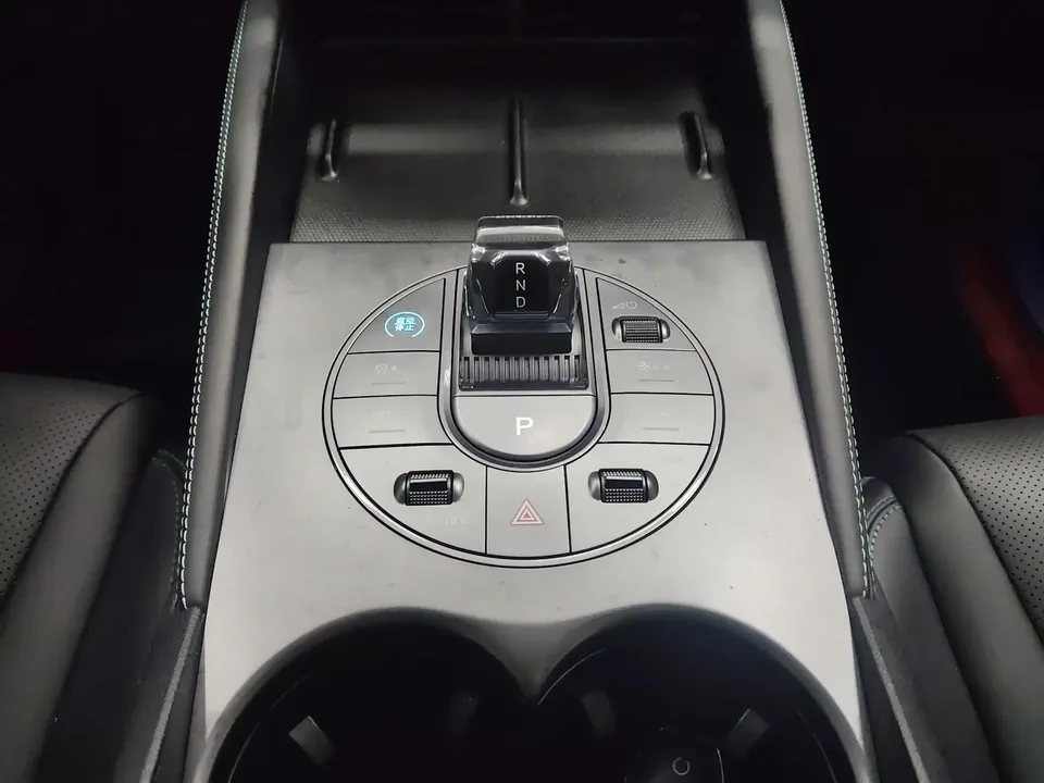 BYD Seal 06DM Seal 06DM 2024 DM-i 120KM Premium 2024 — thumbnail 4
