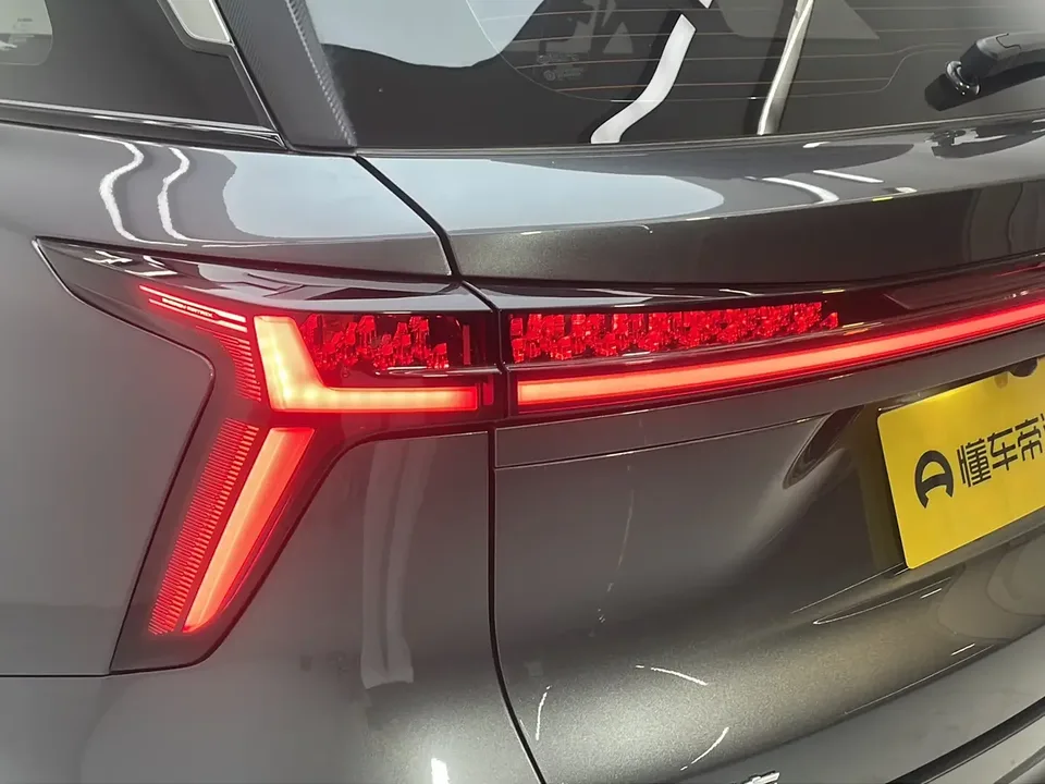 Changan CS75PLUS Changan CS75 PLUS 2024 The third generation champion version 1.5T automatic intelligent driving strong navigation 2024 — thumbnail 4