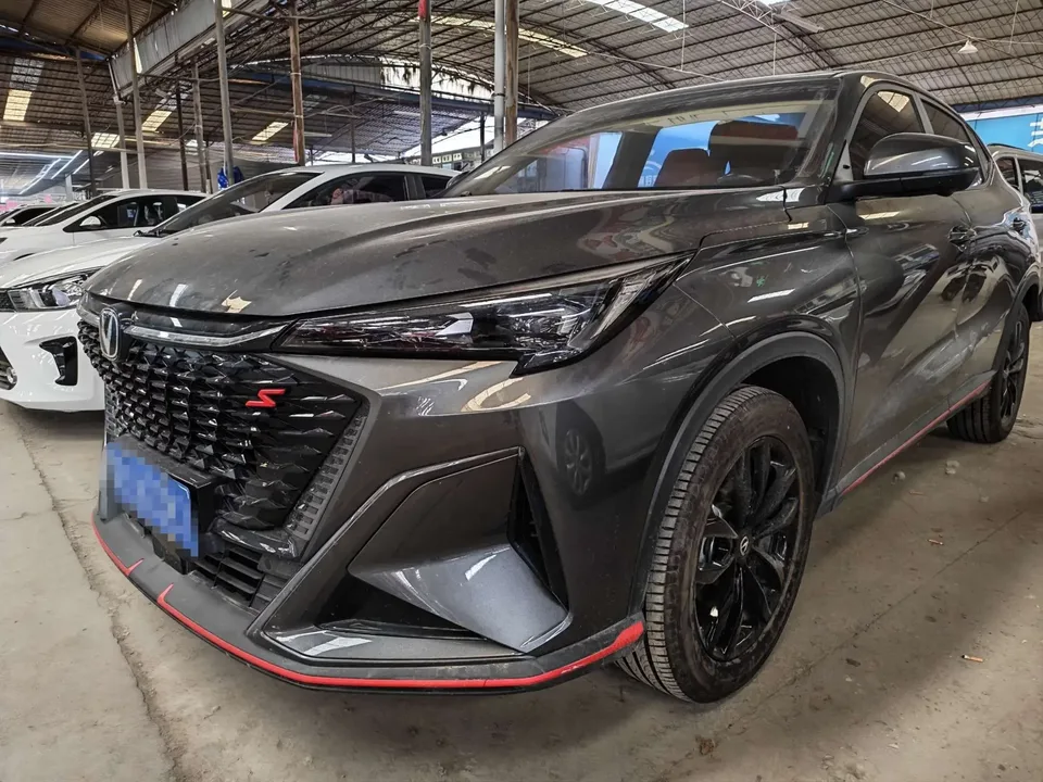 Changan X5 Plus Changan X5 PLUS 2024 1.5T DCT Pioneer 2025 — photo 1, buy with delivery to Moscow