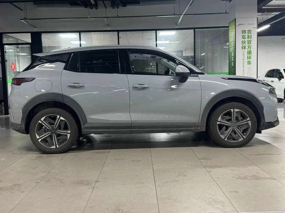 Lynk & Co 06 EM-P Lynk & Co 06 EM-P 2024 EM-P 56 Standard Range Pro 2026 — thumbnail 2