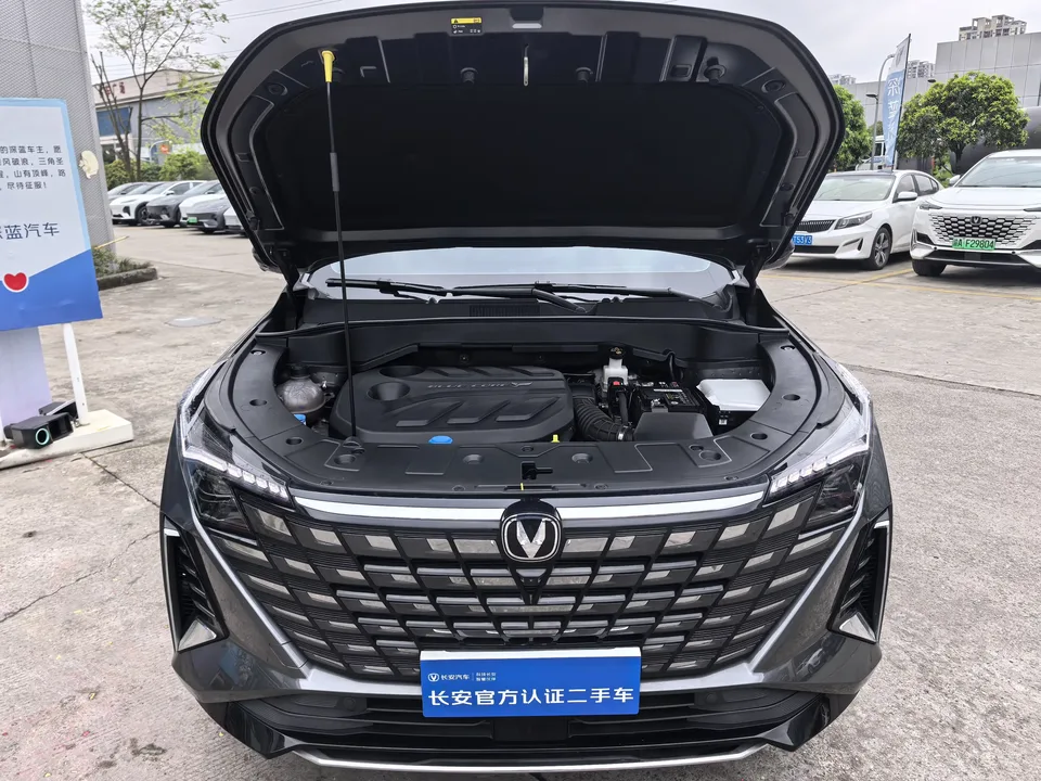 Changan Uni-Z Changan UNI-Z 2025 1.5T DCT Luxury 2024 — миниатюра 3