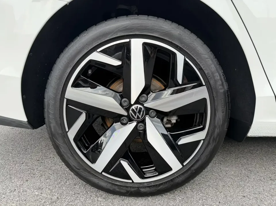 Volkswagen Lamando Lingdu 2023 Lingdu L 280TSI DSG Cool Edition 2023 — thumbnail 5