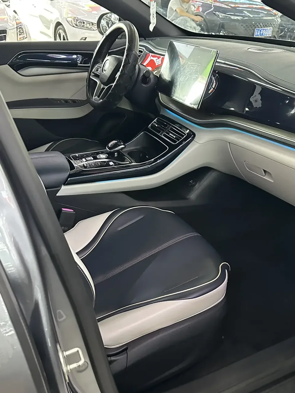 BYD Qin PLUS EV Qin PLUS EV 2021 500KM Luxury 2022 — thumbnail 5