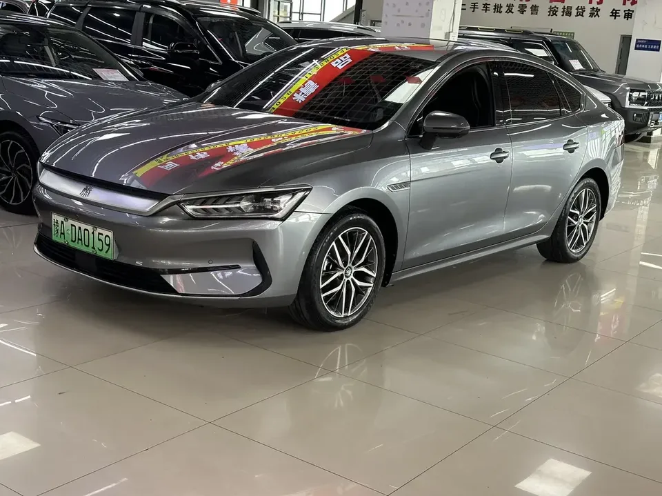 BYD Qin PLUS EV Qin PLUS EV 2021 500KM Luxury 2022 — photo 1, buy with delivery to Moscow