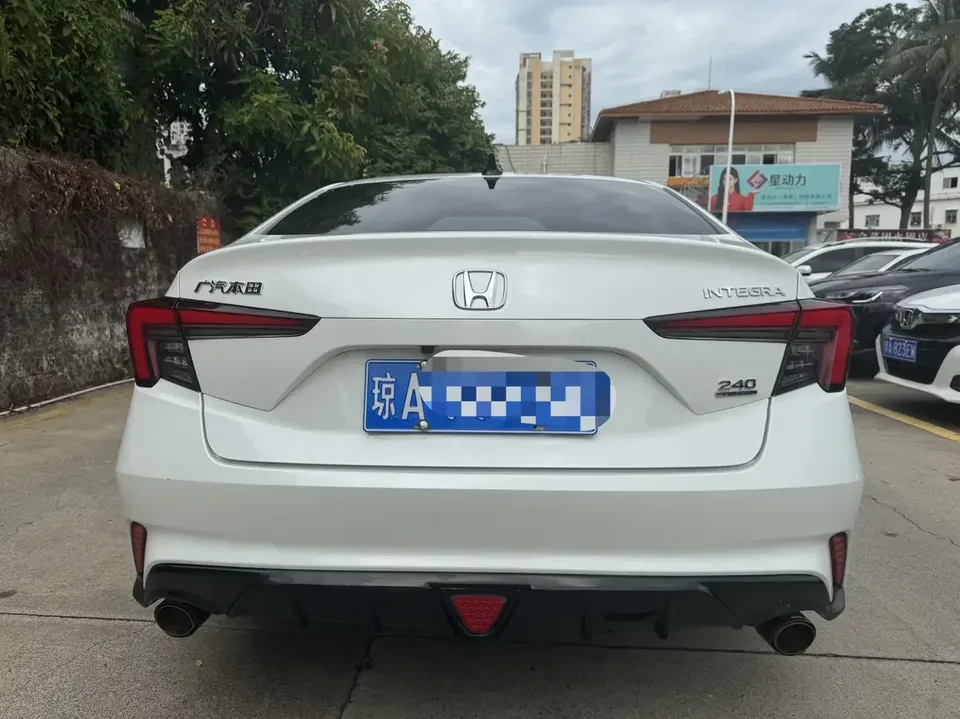 Honda Integra Style 2023 240TURBO CVT Leading Edition 2024 — thumbnail 2