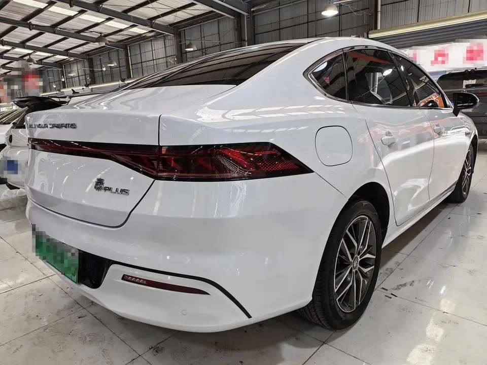 BYD Qin PLUS DM Qin PLUS DM 2023 DM-i Champion Edition 55KM Exceeding Type 2023 — миниатюра 2