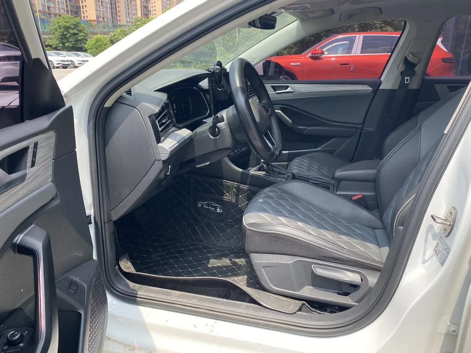 Volkswagen Sagitar Sagitar 2023 280TSI DSG Excellence Plus 2022 — thumbnail 3