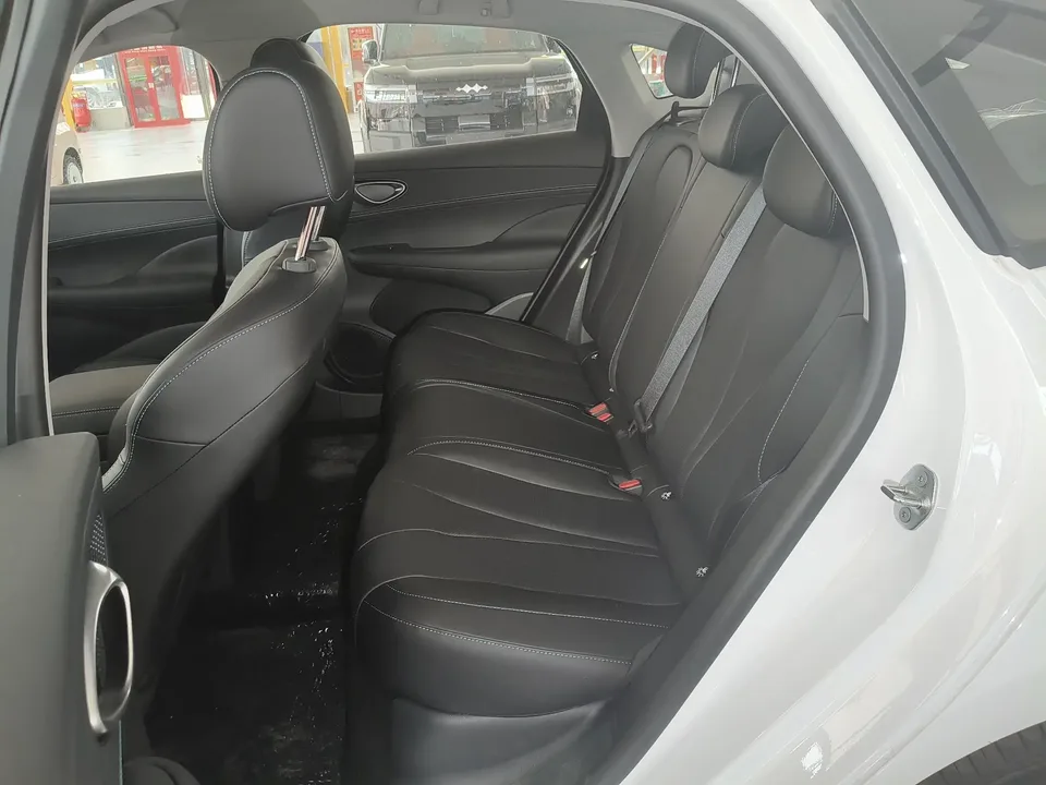 BYD Seal 05DM Seal 05DM 2026 DM-i 128KM Luxury 2026 — thumbnail 3