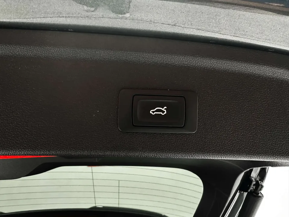 Audi A3 Audi A3 2022 Sportback 35 TFSI Stylish and sporty 2022 — thumbnail 3