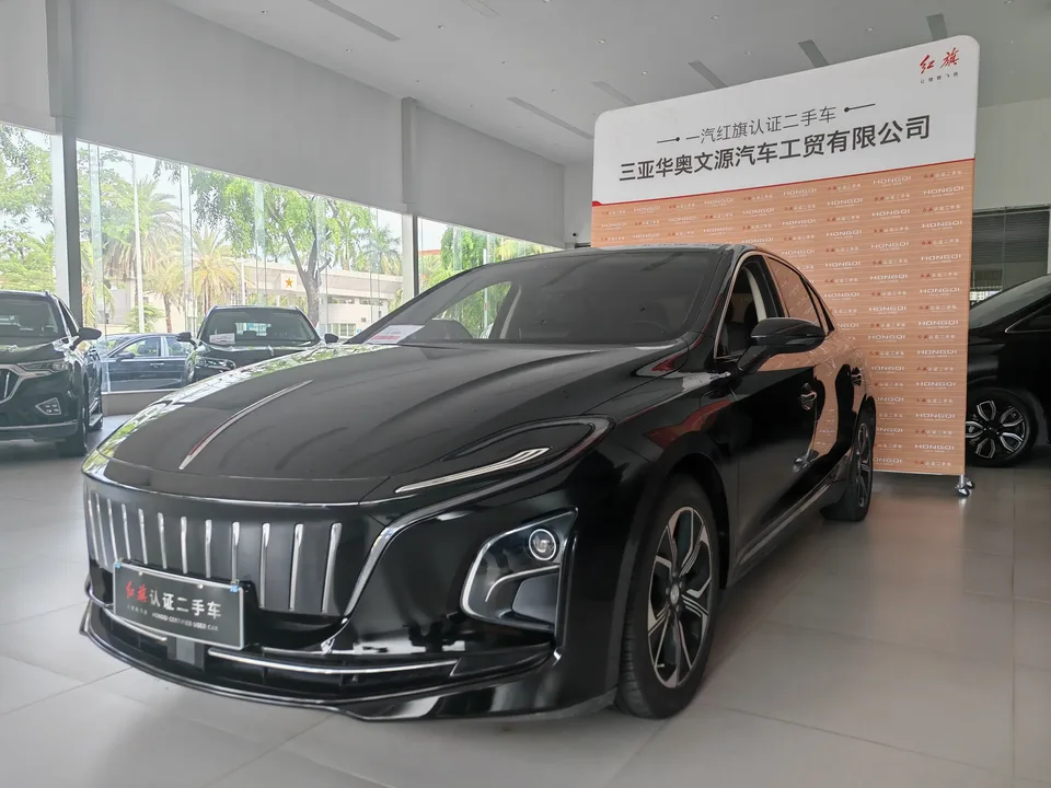 Hongqi E-QM5 Hongqi E-QM5 2023 Basic travel version 2023 — photo 1, buy with delivery to Moscow