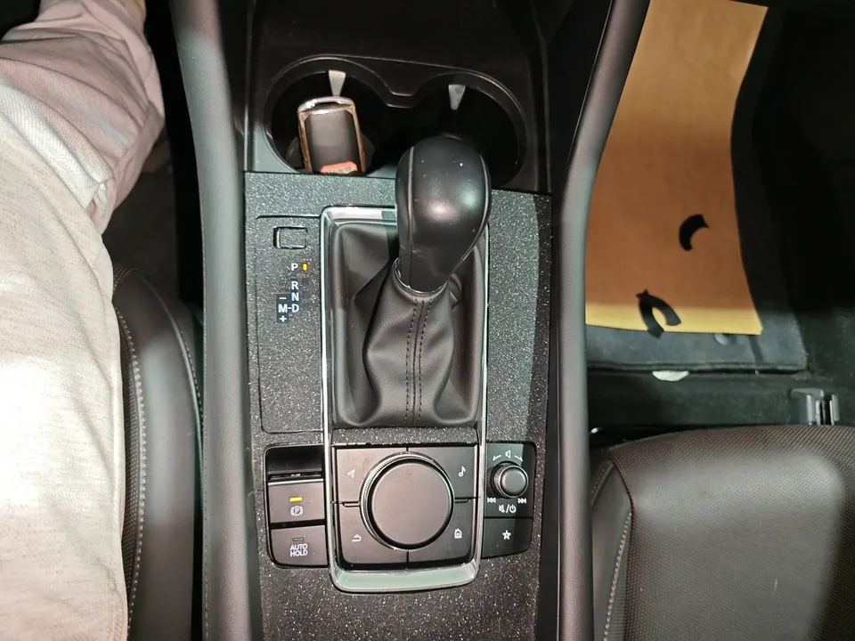 Mazda Axela Mazda3 Angkesela 2022 2.0L Automatic Premium Edition 2022 — thumbnail 4