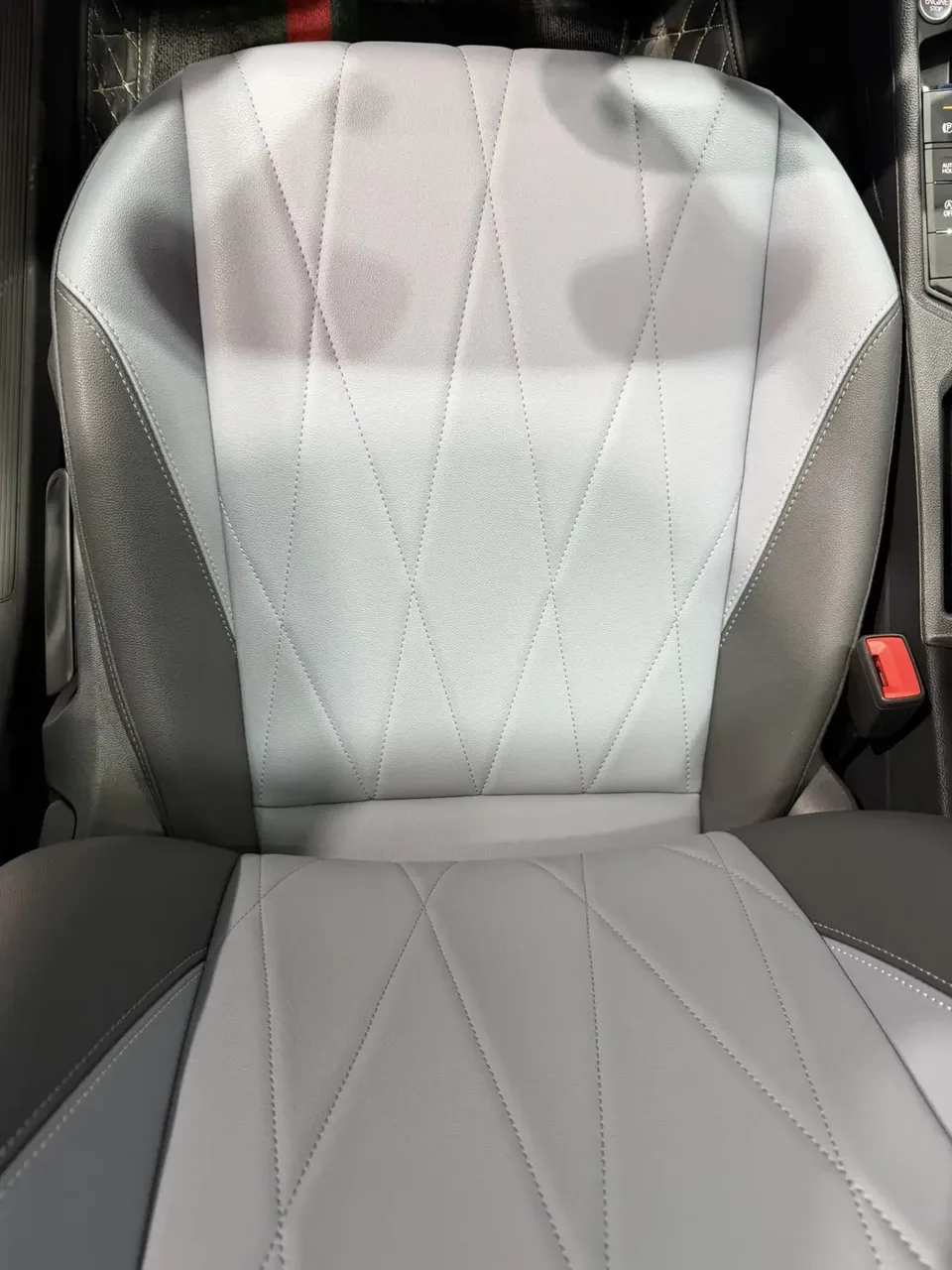Volkswagen Lavida Lavida 2023 1.5L Automatic Fully Edition 2022 — миниатюра 4