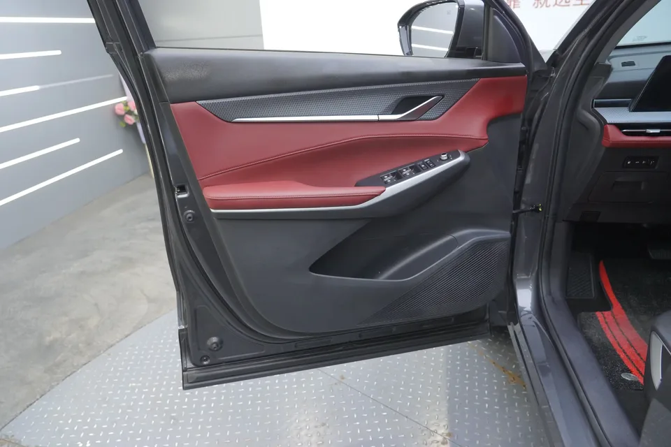 Changan CS75PLUS Changan CS75 PLUS 2022 Second generation 1.5T automatic premium model 2022 — thumbnail 3