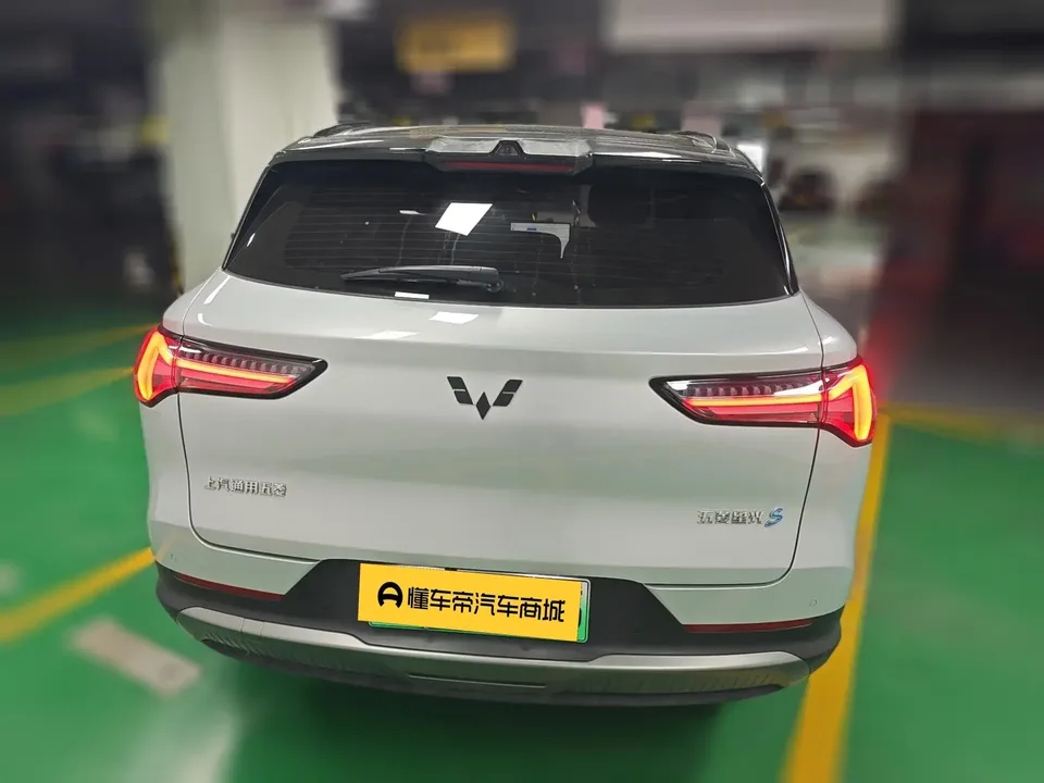 Wuling Starlight S PHEV Wuling Starlight S PHEV 2024 60km Advanced 2024 — thumbnail 2