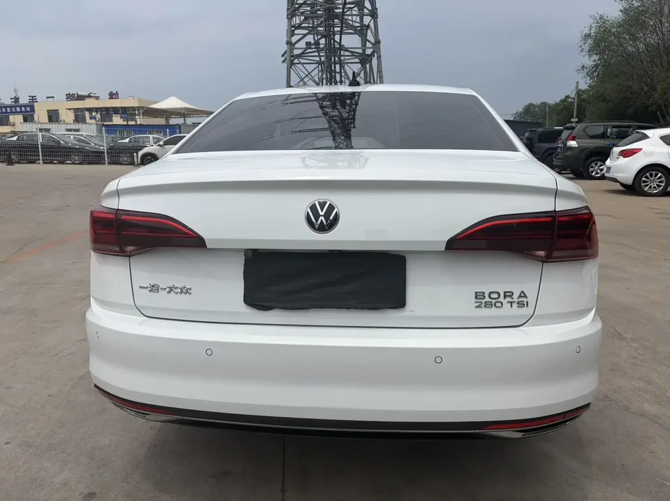Volkswagen Bora Bora 2021 280TSI DSG Elite Smart Edition 2022 — thumbnail 2