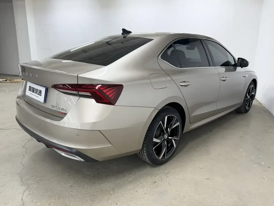 Skoda Octavia Octavia 2022 PRO TSI280 DSG Luxury Edition 2022 — thumbnail 2