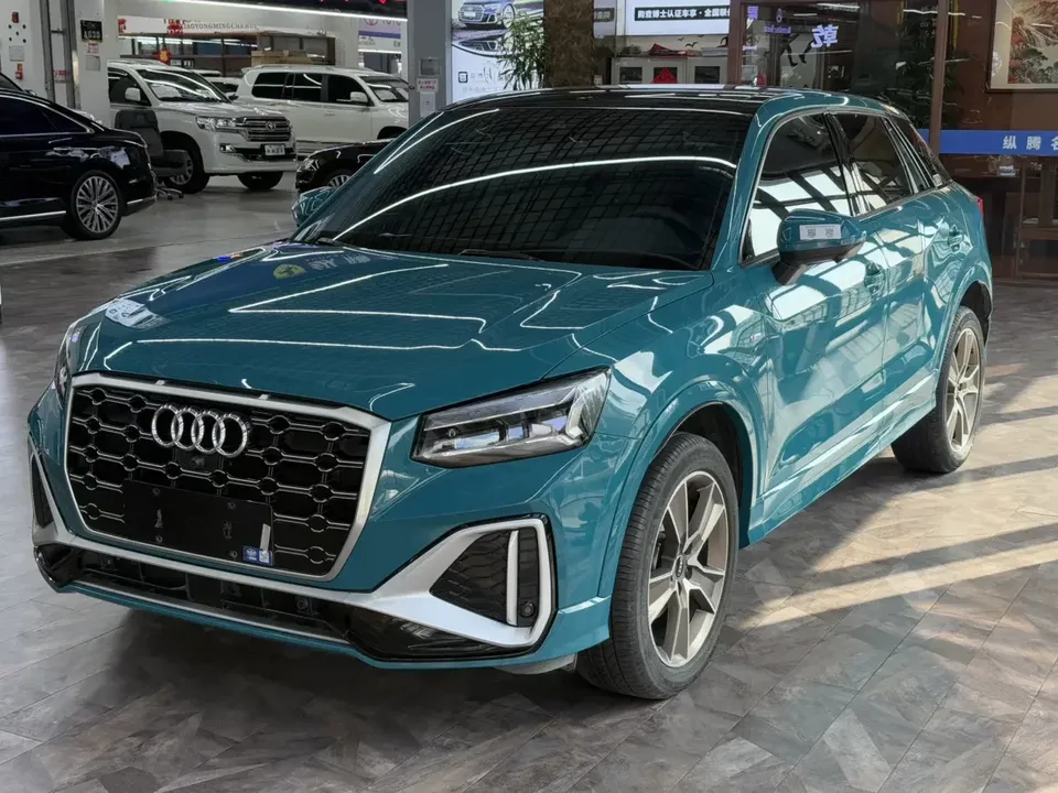 Audi Q2L Audi Q2L 2022 35 TFSI Stylish Dynamic 2022 — photo 1, buy with delivery to Moscow