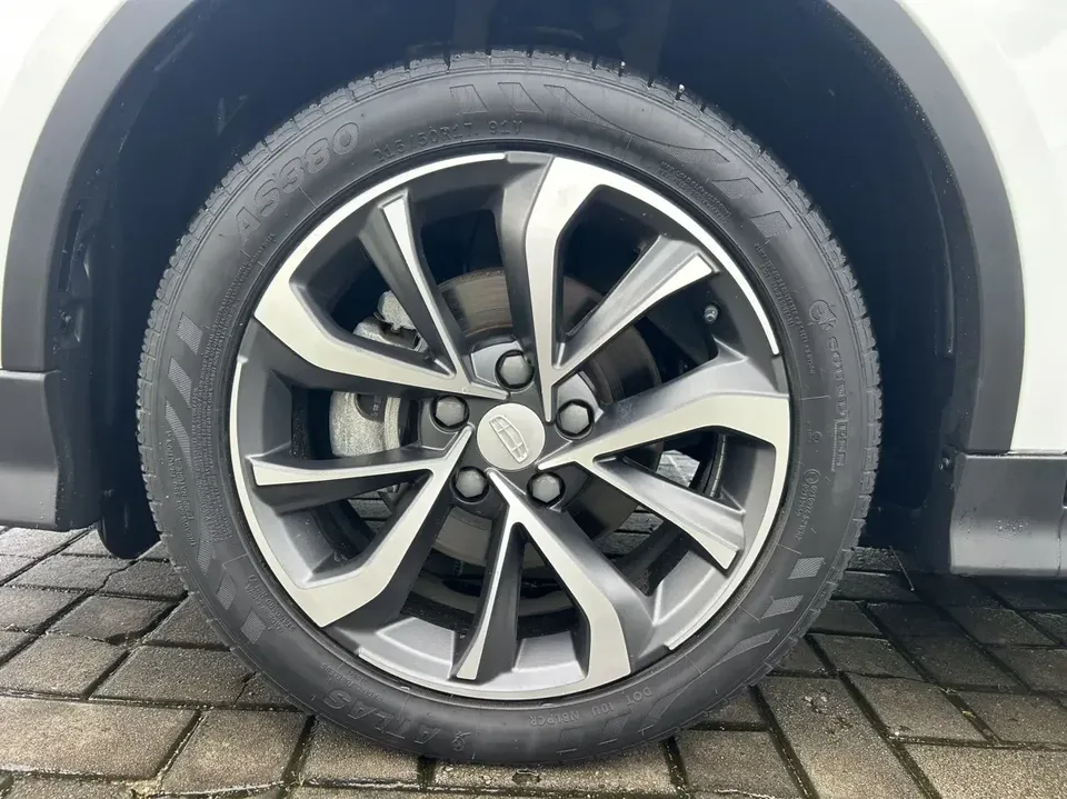 Geely Emgrand S Emgrand S 2022 1.4T CVT Crossover Player Edition 2024 — миниатюра 3