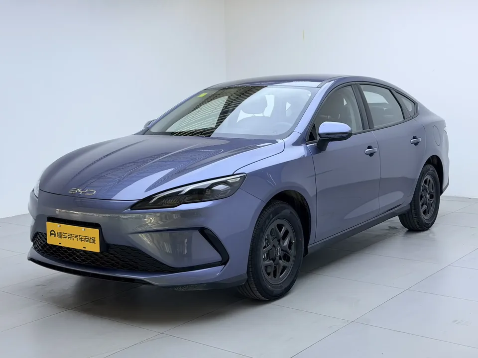BYD Seal 05DM Seal 05DM 2026 DM-i 128KM Luxury 2026 — photo 1, buy with delivery to Moscow