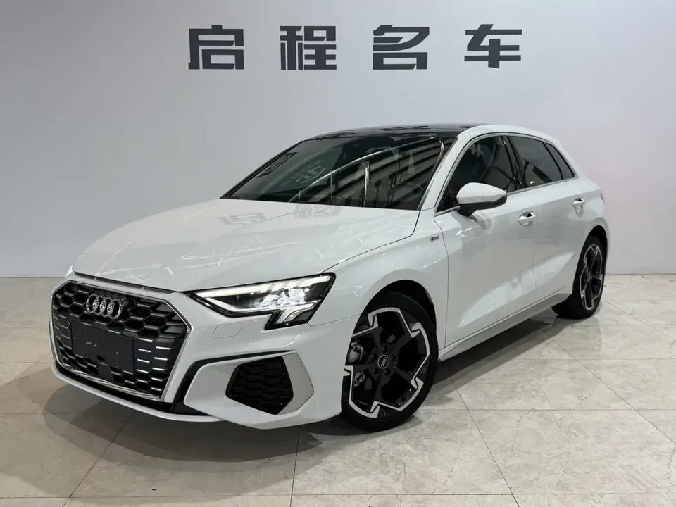 Audi A3 Audi A3 2023 Sportback 35 TFSI Luxury Sports 2023 — photo 1, buy with delivery to Moscow