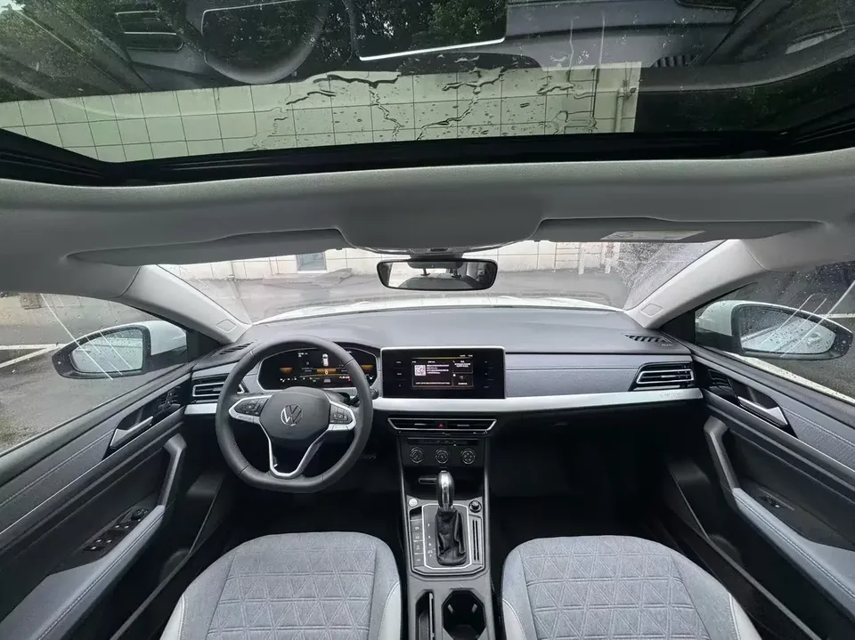 Volkswagen Lavida Lavida 2023 300TSI DSG Full Elegance Edition 2024 — миниатюра 2