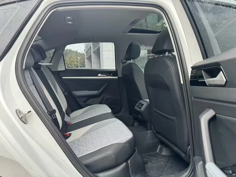 Volkswagen Lavida Lavida 2023 300TSI DSG Full Elegance Edition 2024 — миниатюра 3