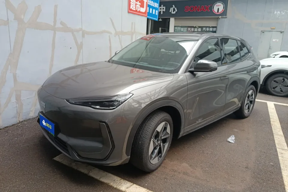 Geely Galaxy E5 Galaxy E5 2024 440km Departure Edition 2025 — photo 1, buy with delivery to Moscow