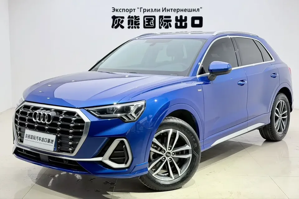 Audi Q3 Audi Q3 2022 35 TFSI Stylish and Elegant 2023 — photo 1, buy with delivery to Moscow