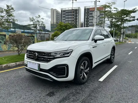 Volkswagen Tayron GTE 2022 buy in Moscow