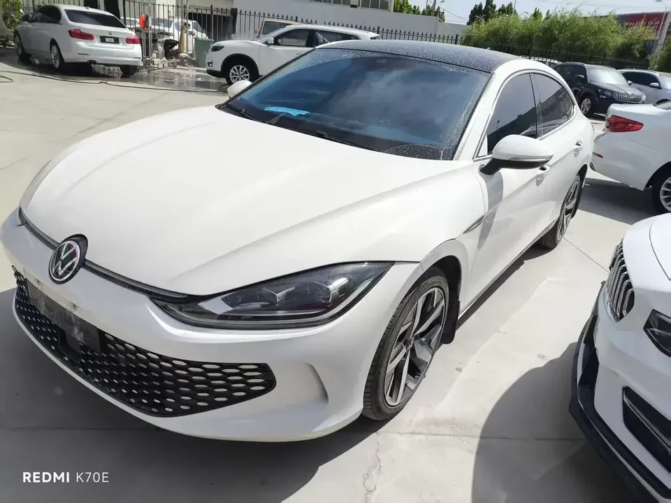 Volkswagen Lamando Lingdu 2022 Lingdu L 280TSI DSG Cool Edition 2022 — photo 1, buy with delivery to Moscow