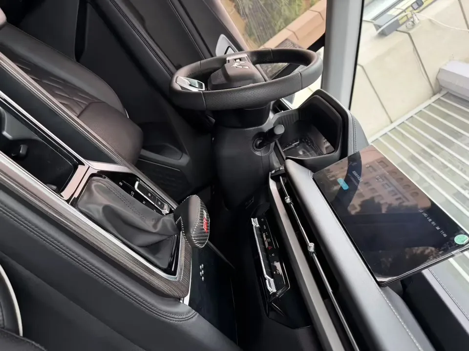 Wuling Jiachen Wuling Jiachen 2022 1.5T CVT Premium Flagship Model 2023 — thumbnail 3