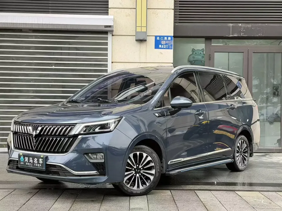 Wuling Jiachen Wuling Jiachen 2022 1.5T CVT Premium Flagship Model 2023 — photo 1, buy with delivery to Moscow