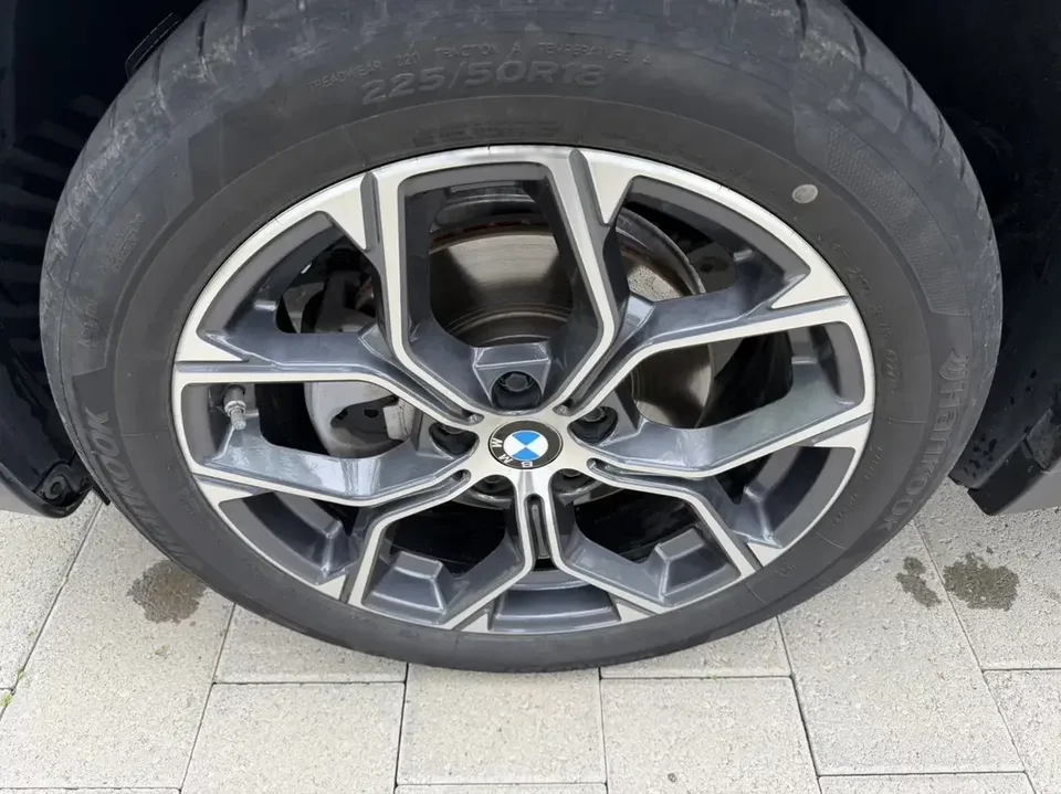 BMW X1 BMW X1 2022 sDrive20Li Fashion 2023 — миниатюра 3