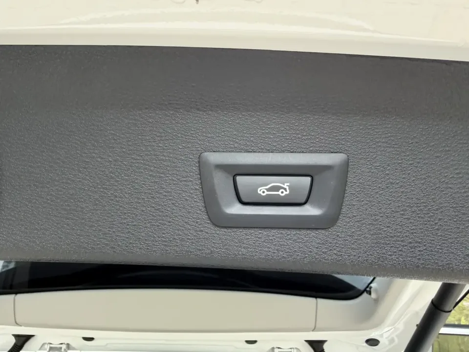 BMW X1 BMW X1 2022 sDrive20Li Fashion 2023 — миниатюра 5
