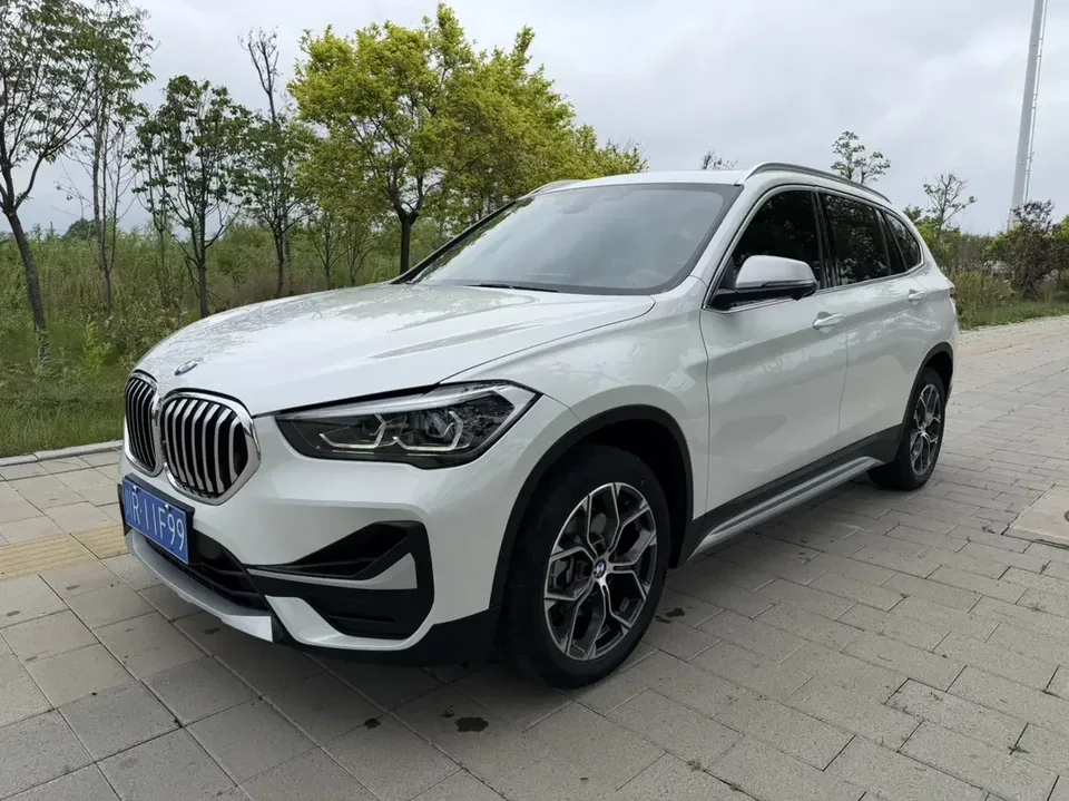 BMW X1 BMW X1 2022 sDrive20Li Fashion 2023 — фото 1, купить с доставкой в Москву