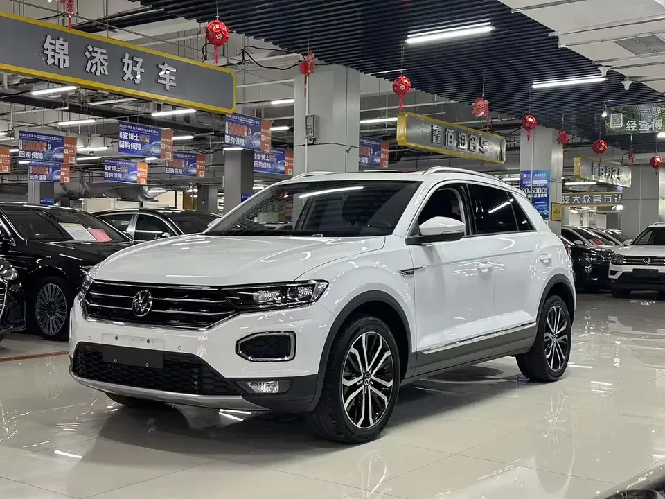 Volkswagen T-Roc TANG 2022 280TSI DSG 2WD Comfort PLUS 2023 — photo 1, buy with delivery to Moscow