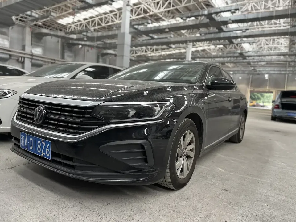 Volkswagen Passat Passat 2025 280TSI Business Edition 2025 — photo 1, buy with delivery to Moscow