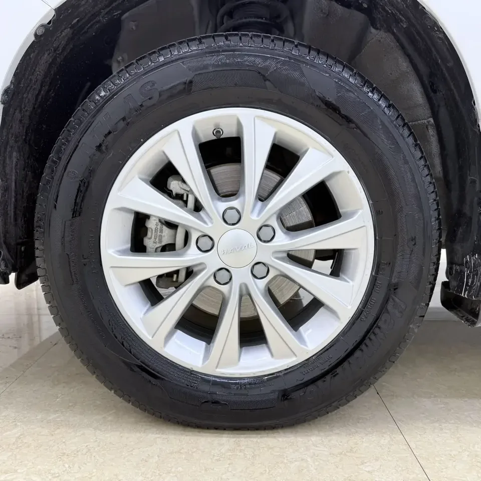Haval M6 Haval M6 2021 PLUS 1.5T DCT Luxury Intelligent Connection 2022 — thumbnail 4