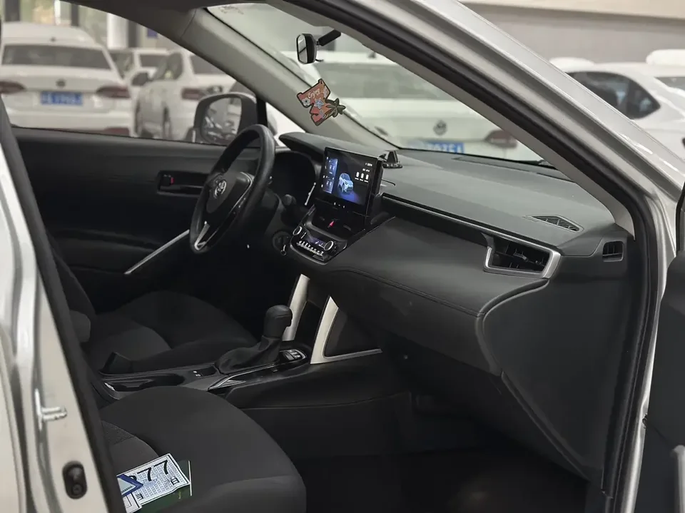 Toyota Frontlander Fenglanda 2023 2.0L CVT Elite Edition 2024 — миниатюра 4
