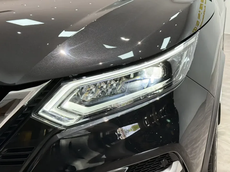 Nissan Qashqai Qashqai 2022 2.0L XV Prem. Deluxe Edition 2023 — thumbnail 3