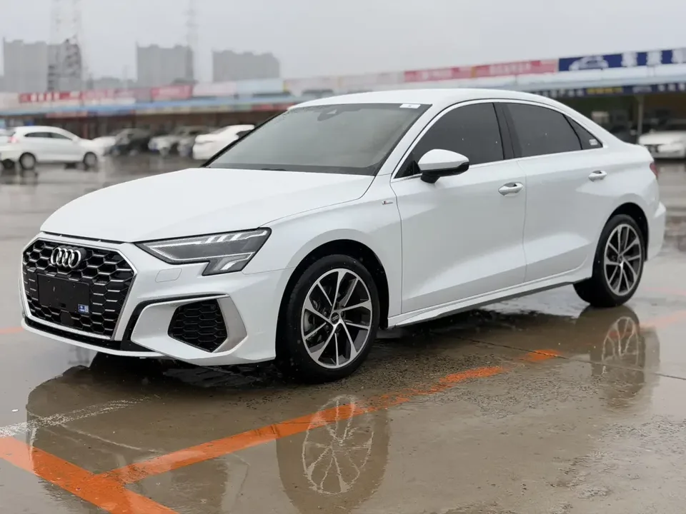 Audi A3 Audi A3 2022 A3L Limousine 35 TFSI Progressive Sports 2022 — photo 1, buy with delivery to Moscow