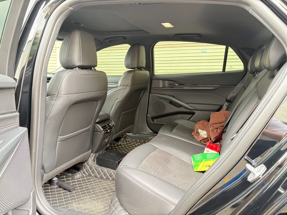 Ford Mondeo Mondeo 2023 EcoBoost 180 Comfort 2023 — миниатюра 3