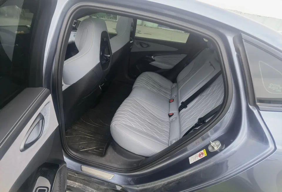 BYD Seal seal 2022 550KM Standard Range Rear-wheel Drive Premium Edition 2022 — thumbnail 4